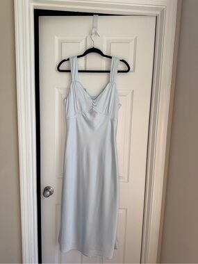 Le Lis Light Blue Midi Dress